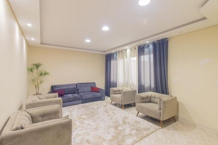 Casa à venda com 360m², 3 quartos e 2 vagas Casa à venda com 360m², 3 quartos e 2 vagasSala