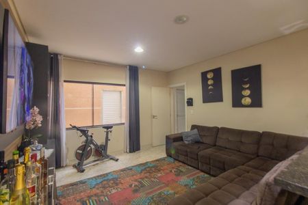 Casa à venda com 360m², 3 quartos e 2 vagas Casa à venda com 360m², 3 quartos e 2 vagasSala de TV