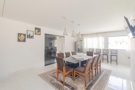 Casa à venda com 360m², 3 quartos e 2 vagas Casa à venda com 360m², 3 quartos e 2 vagasSala de Jantar