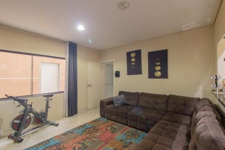 Casa à venda com 360m², 3 quartos e 2 vagas Casa à venda com 360m², 3 quartos e 2 vagasSala de TV