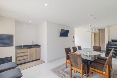 Casa à venda com 360m², 3 quartos e 2 vagas Casa à venda com 360m², 3 quartos e 2 vagasSala de Jantar