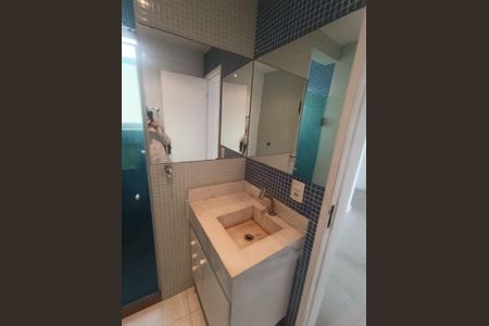 Banheiro de apartamento para alugar com 2 quartos, 65m² em Cachambi, Rio de Janeiro