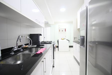 Apartamento à venda com 168m², 2 quartos e 2 vagasCozinha