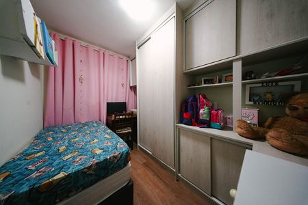 Casa à venda com 3 quartos, 200m² em Jardim Eliane, São Paulo