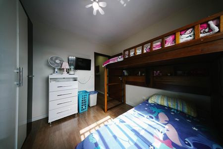 Casa à venda com 3 quartos, 200m² em Jardim Eliane, São Paulo