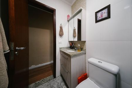 Casa à venda com 3 quartos, 200m² em Jardim Eliane, São Paulo