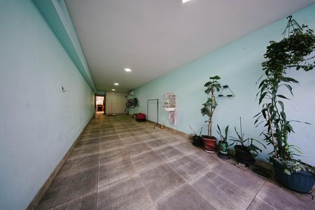 Casa à venda com 3 quartos, 200m² em Jardim Eliane, São Paulo