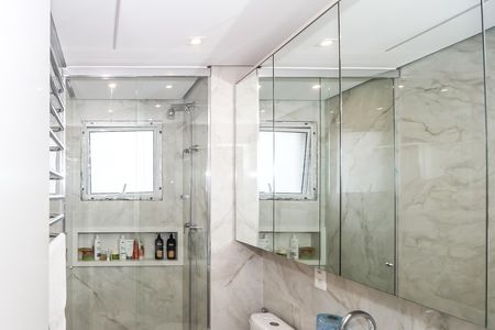 Apartamento à venda com 127m², 2 quartos e 2 vagas Apartamento à venda com 127m², 2 quartos e 2 vagasBanheiro 2 da Suíte 1