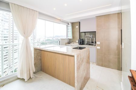Apartamento à venda com 127m², 2 quartos e 2 vagas Apartamento à venda com 127m², 2 quartos e 2 vagasVaranda