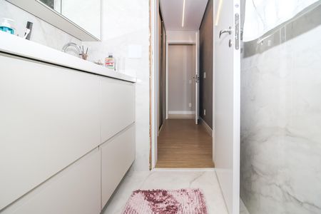 Apartamento à venda com 127m², 2 quartos e 2 vagas Apartamento à venda com 127m², 2 quartos e 2 vagasBanheiro 2 da Suíte 1