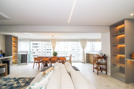 Apartamento à venda com 127m², 2 quartos e 2 vagas Apartamento à venda com 127m², 2 quartos e 2 vagasSala