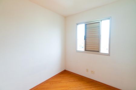 Quarto 1 de apartamento para alugar com 3 quartos, 57m² em Parque Jabaquara, São Paulo