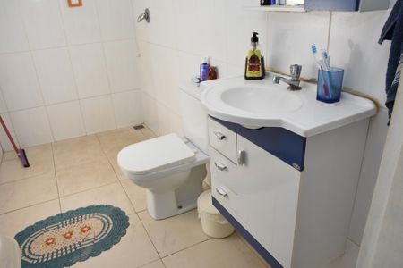 Banheiro da Suíte de casa à venda com 3 quartos, 135m² em Parque Cidade Jardim, Jundiaí