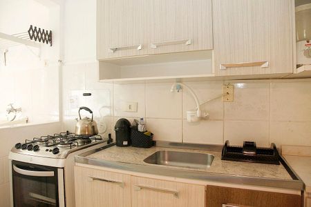 Cozinha + Área de Serviço de kitnet/studio para alugar com 1 quarto, 40m² em Santana, Porto Alegre