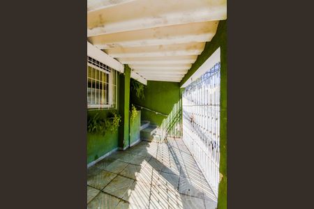 Garagem de casa à venda com 3 quartos, 120m² em Jardim Rosa de Franca, Guarulhos