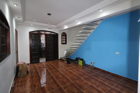 Casa para alugar com 210m², 3 quartos e 3 vagas Casa para alugar com 210m², 3 quartos e 3 vagasSala