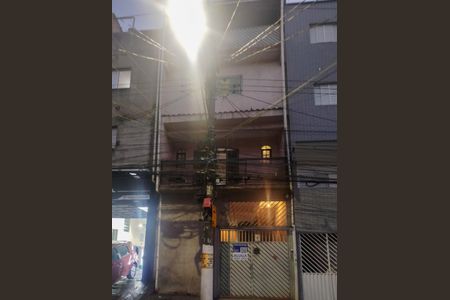 Casa para alugar com 210m², 3 quartos e 3 vagas Casa para alugar com 210m², 3 quartos e 3 vagasFachada