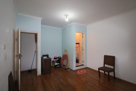 Casa para alugar com 210m², 3 quartos e 3 vagas Casa para alugar com 210m², 3 quartos e 3 vagasSuíte