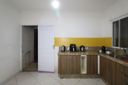 Casa para alugar com 210m², 3 quartos e 3 vagas Casa para alugar com 210m², 3 quartos e 3 vagasCozinha
