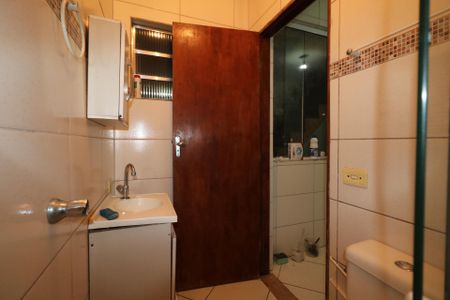 Casa para alugar com 210m², 3 quartos e 3 vagas Casa para alugar com 210m², 3 quartos e 3 vagasBanheiro da Área de Serviço