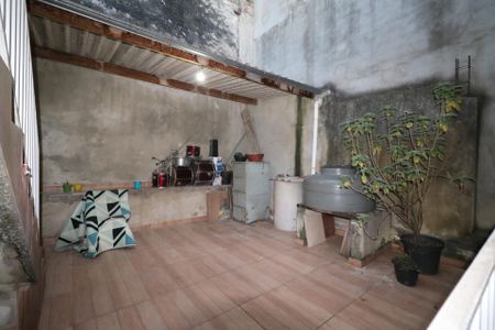 Casa para alugar com 210m², 3 quartos e 3 vagas Casa para alugar com 210m², 3 quartos e 3 vagasQuintal