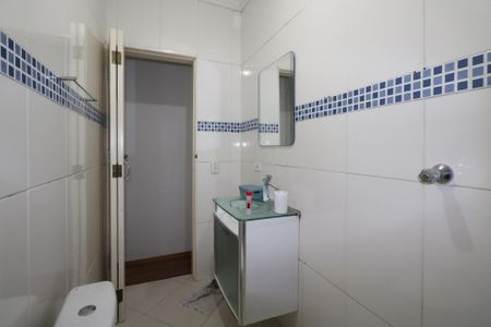 Casa para alugar com 210m², 3 quartos e 3 vagas Casa para alugar com 210m², 3 quartos e 3 vagasBanheiro