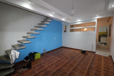 Casa para alugar com 210m², 3 quartos e 3 vagas Casa para alugar com 210m², 3 quartos e 3 vagasSala