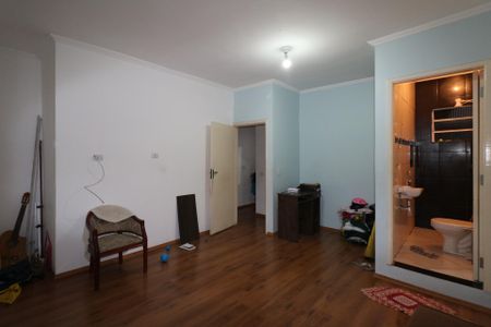 Casa para alugar com 210m², 3 quartos e 3 vagas Casa para alugar com 210m², 3 quartos e 3 vagasSuíte