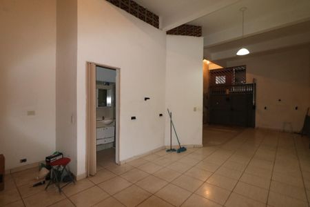 Casa para alugar com 210m², 3 quartos e 3 vagas Casa para alugar com 210m², 3 quartos e 3 vagasGaragem