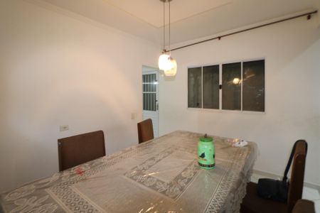 Casa para alugar com 210m², 3 quartos e 3 vagas Casa para alugar com 210m², 3 quartos e 3 vagasSala de Jantar