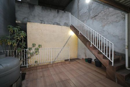 Casa para alugar com 210m², 3 quartos e 3 vagas Casa para alugar com 210m², 3 quartos e 3 vagasQuintal