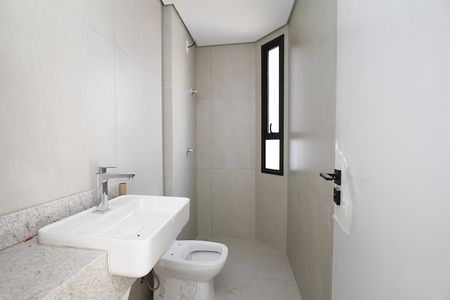 Banheiro da Suíte de apartamento à venda com 3 quartos, 205m² em Santa Lúcia, Belo Horizonte