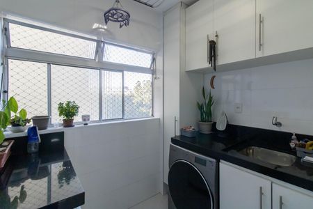 Area de Serviço  de apartamento à venda com 2 quartos, 68m² em Vila Galvão, Guarulhos
