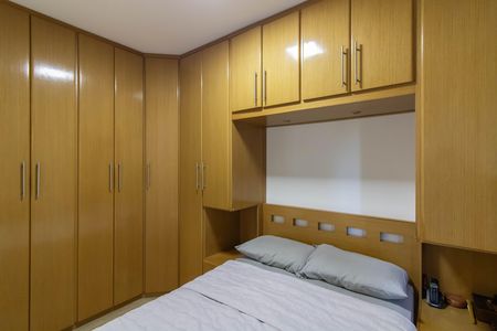 Quarto 1 de apartamento à venda com 2 quartos, 68m² em Vila Galvão, Guarulhos