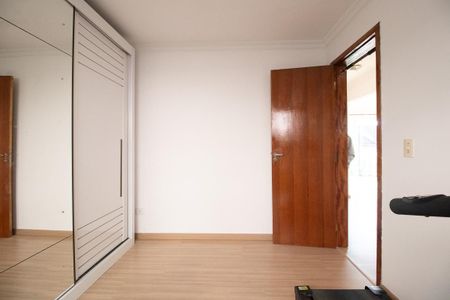 Quarto 2 de casa de condomínio à venda com 3 quartos, 175m² em Sítio Cercado, Curitiba
