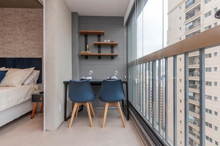 Varanda de kitnet/studio para alugar com 1 quarto, 25m² em Brooklin, São Paulo