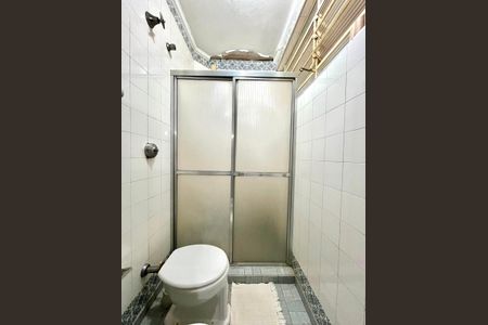 Casa à venda com 301m², 4 quartos e 4 vagas Casa à venda com 301m², 4 quartos e 4 vagasBanheiro da Suíte 4