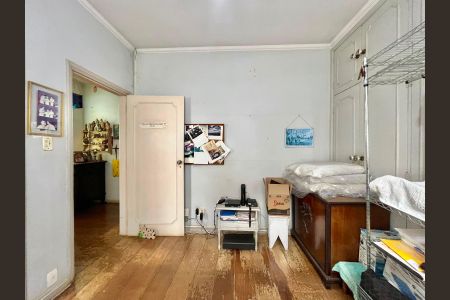 Casa à venda com 301m², 4 quartos e 4 vagas Casa à venda com 301m², 4 quartos e 4 vagasSuíte 3