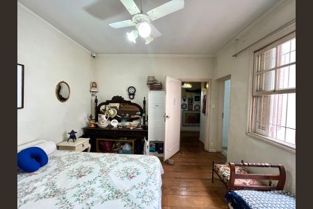 Casa à venda com 301m², 4 quartos e 4 vagas Casa à venda com 301m², 4 quartos e 4 vagasSuíte 1