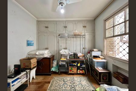 Casa à venda com 301m², 4 quartos e 4 vagasSuíte 3