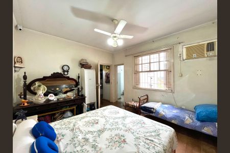Casa à venda com 301m², 4 quartos e 4 vagas Casa à venda com 301m², 4 quartos e 4 vagasSuíte 1