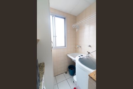 Apartamento à venda com 56m², 2 quartos e 1 vaga Apartamento à venda com 56m², 2 quartos e 1 vagaCozinha e Área de Serviço