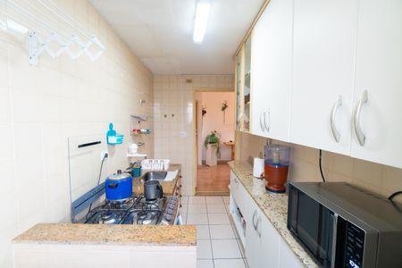 Apartamento à venda com 56m², 2 quartos e 1 vaga Apartamento à venda com 56m², 2 quartos e 1 vagaCozinha e Área de Serviço