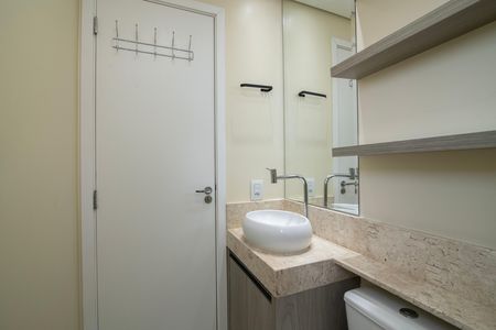 Banheiro de apartamento para alugar com 2 quartos, 42m² em Chácaras de Recreio 2000, Hortolândia