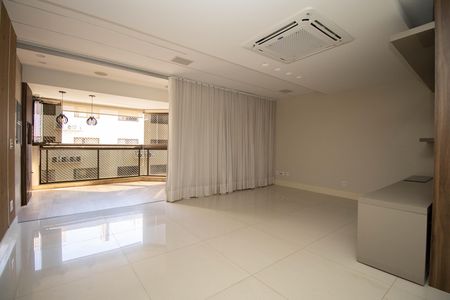 Apartamento para alugar com 145m², 3 quartos e 2 vagasSala