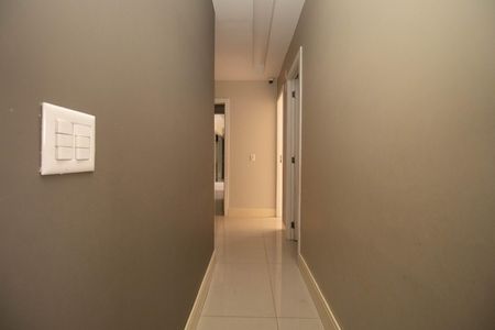 Apartamento para alugar com 145m², 3 quartos e 2 vagasCorredor