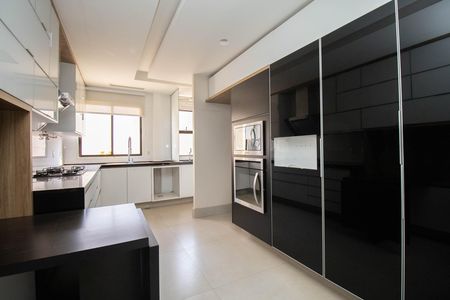 Apartamento para alugar com 145m², 3 quartos e 2 vagasCozinha e Área de Serviço