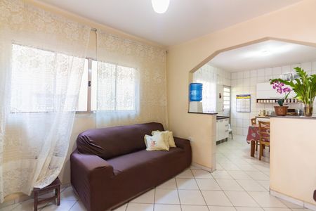 Casa à venda com 5 quartos, 300m² em Santa Maria, Osasco