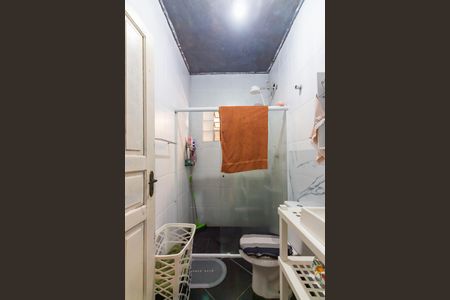 Casa à venda com 300m², 5 quartos e 1 vaga Casa à venda com 300m², 5 quartos e 1 vagaBanheiro 2