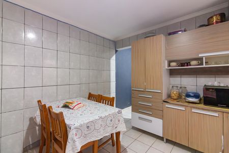 Casa à venda com 300m², 5 quartos e 1 vaga Casa à venda com 300m², 5 quartos e 1 vagaCozinha 2